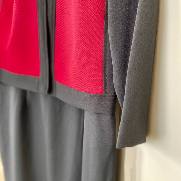 NEVER BEEN WORN Studio One Women's Red & Black Dress & Blazer Set [8] - Picture 5 of 12